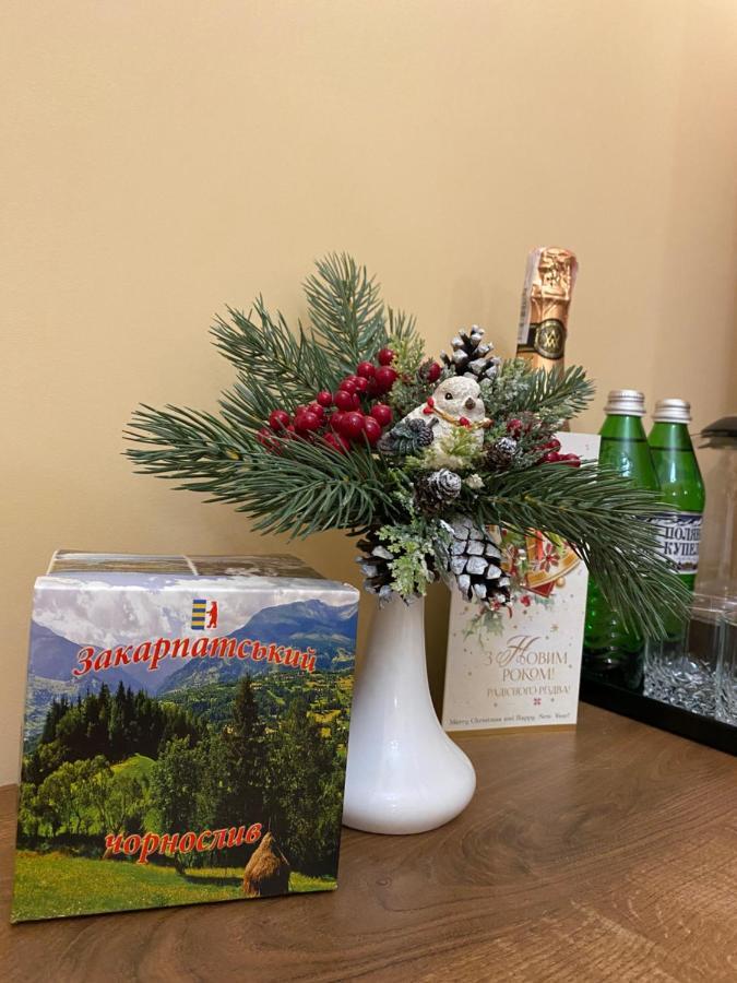 波利亚纳 Сонячна Соната酒店 外观 照片